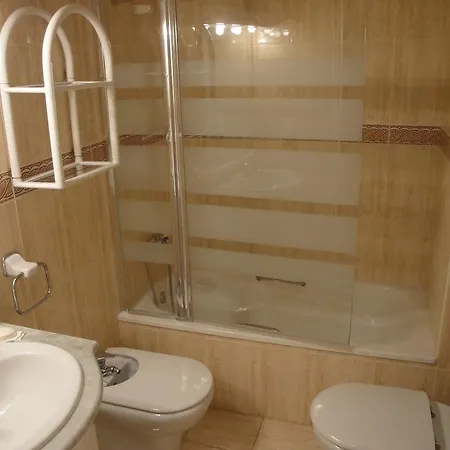 Apartament Rosaleda *